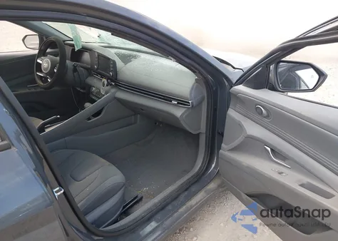 2025 Hyundai Elantra Sel Sport from USA, damaged, VIN KMHLM4DG5SU957618